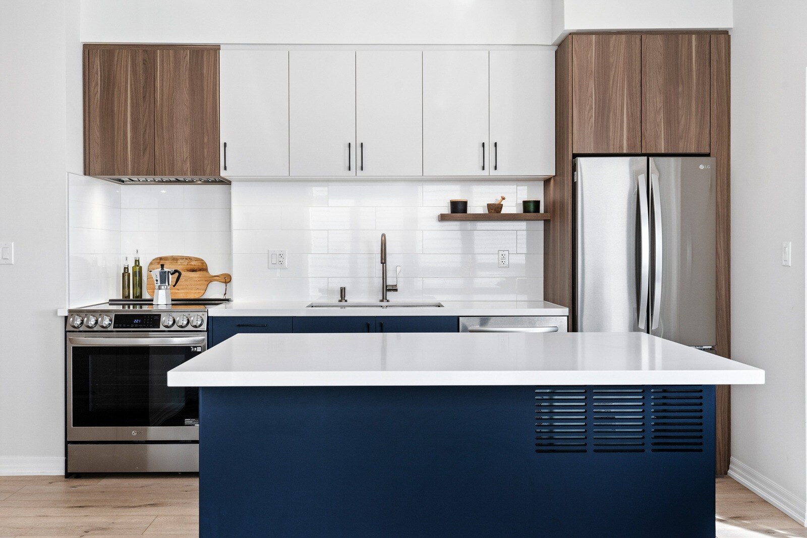 Henry Farm Condo Kitchen & Bathroom Renovation