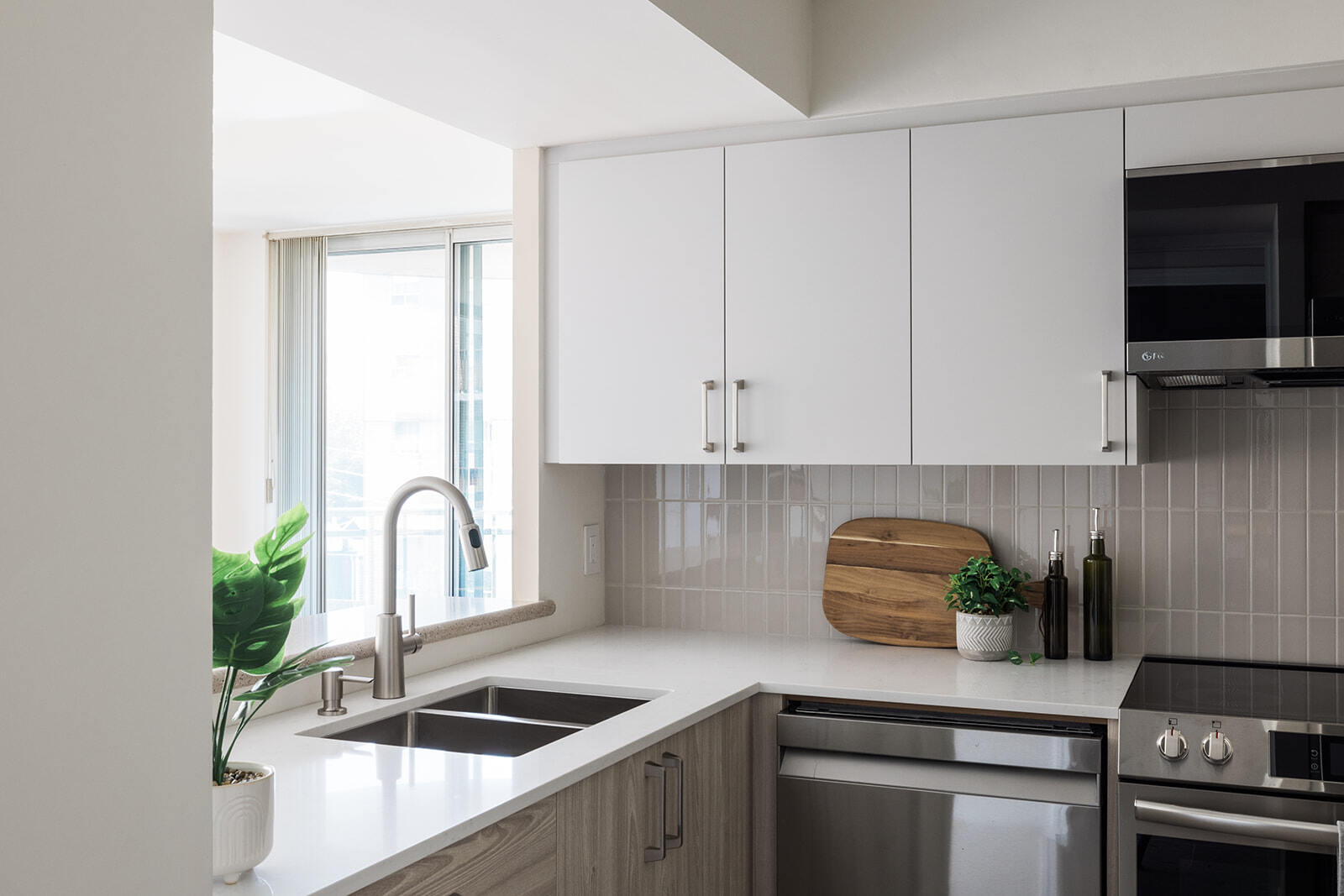Midtown Toronto Condo Kitchen Renovation
