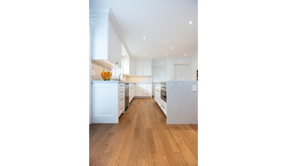 11-feature-Willowdale-Modern-Kitchen-Renovation@3x