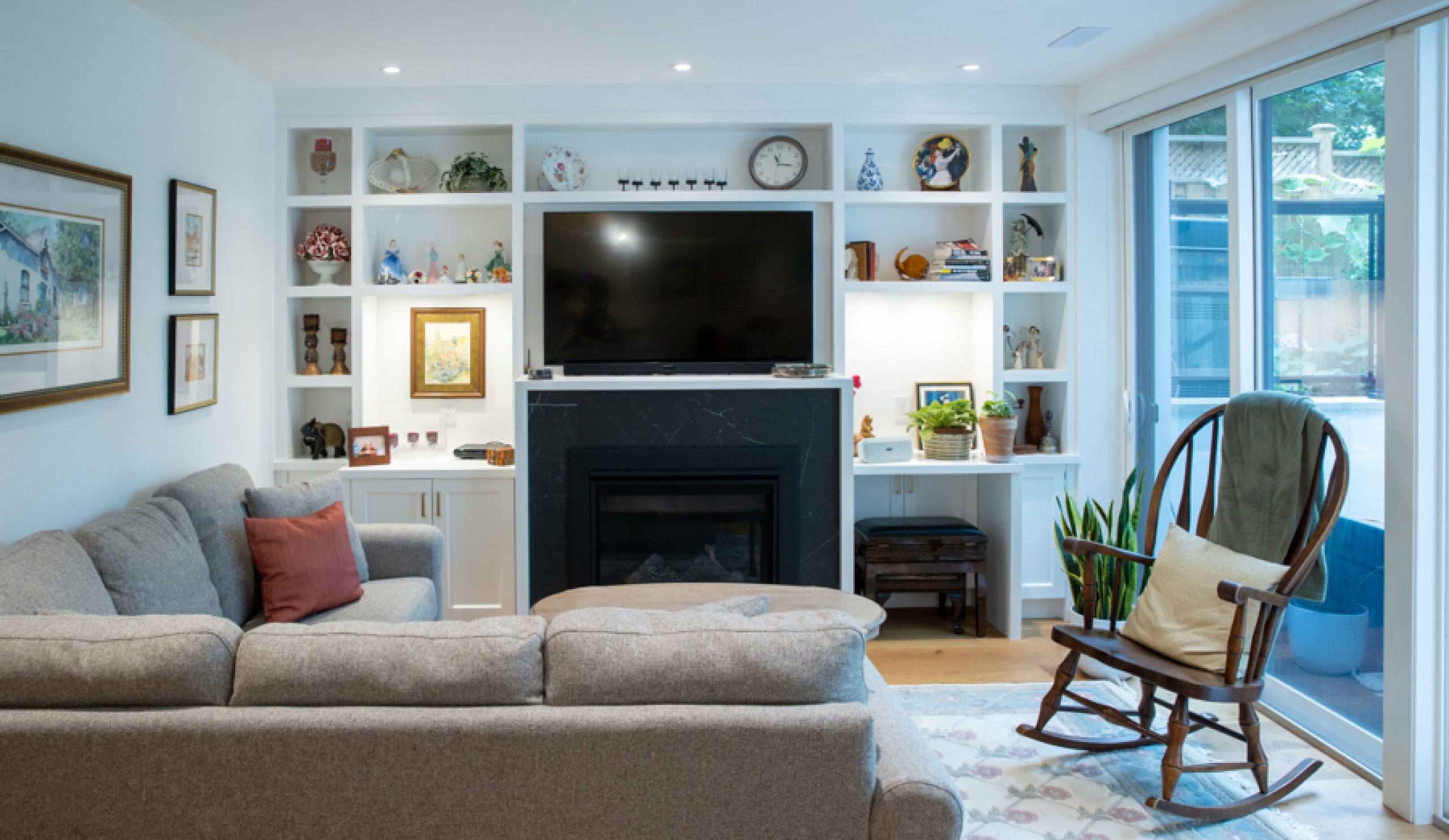 Feature Willowdale Transitional
